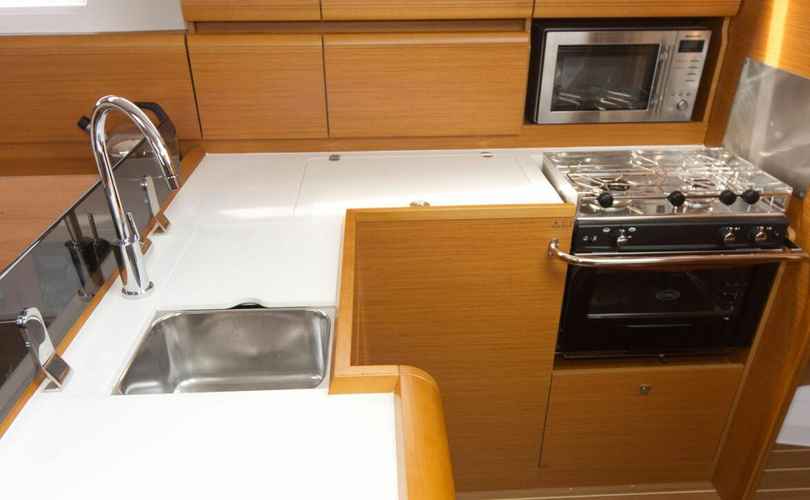 Sun Odyssey 409