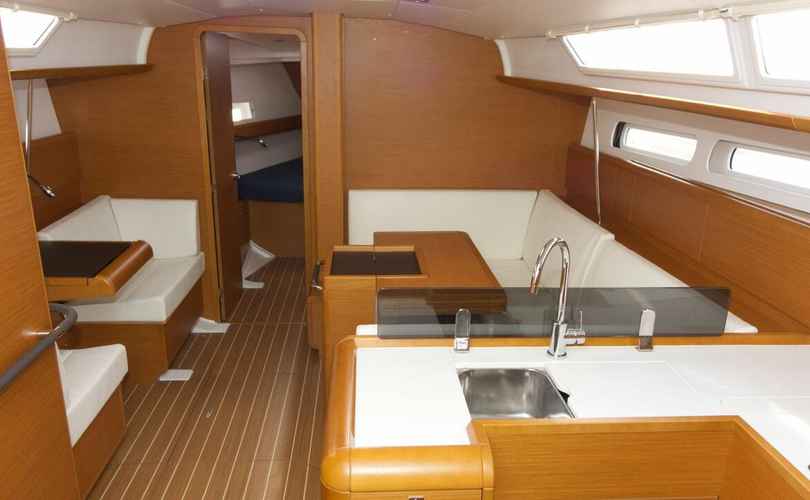 Sun Odyssey 409