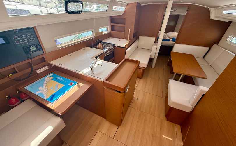 Sun Odyssey 410