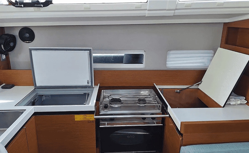 Photo Sun Odyssey 410 (2023)