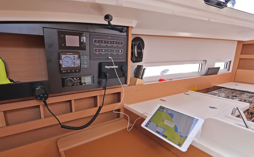 Photo Sun Odyssey 410 (2024)