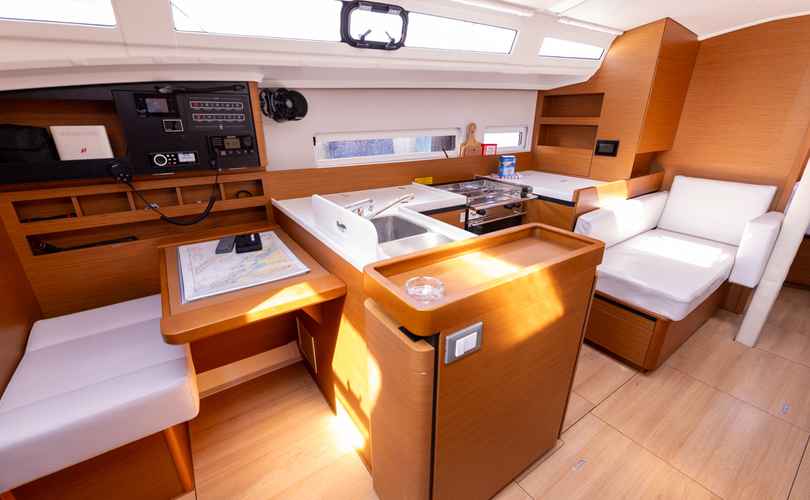 Sun Odyssey 410