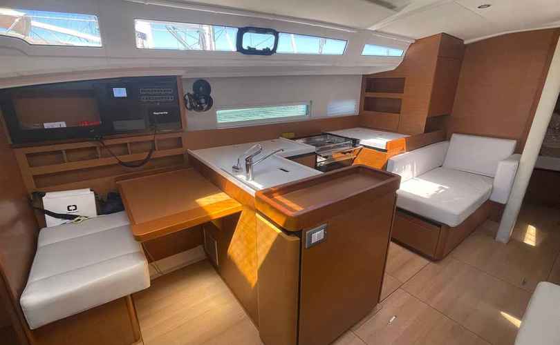 Photo Sun Odyssey 410 (2023)