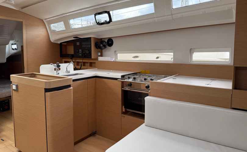 Photo Sun Odyssey 410 (2025)