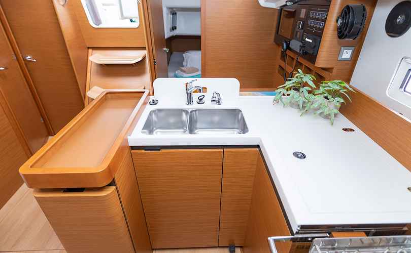 Photo Sun Odyssey 410 (2024)