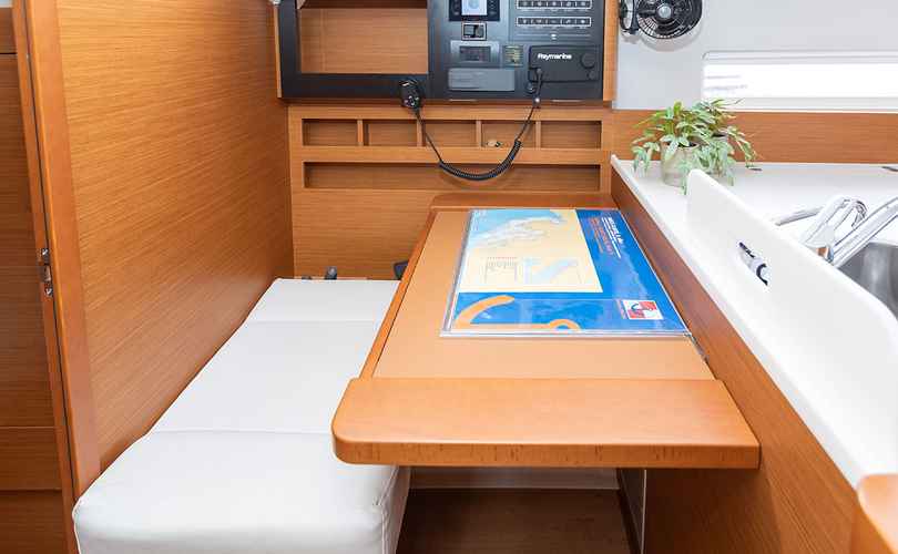 Photo Sun Odyssey 410 (2024)