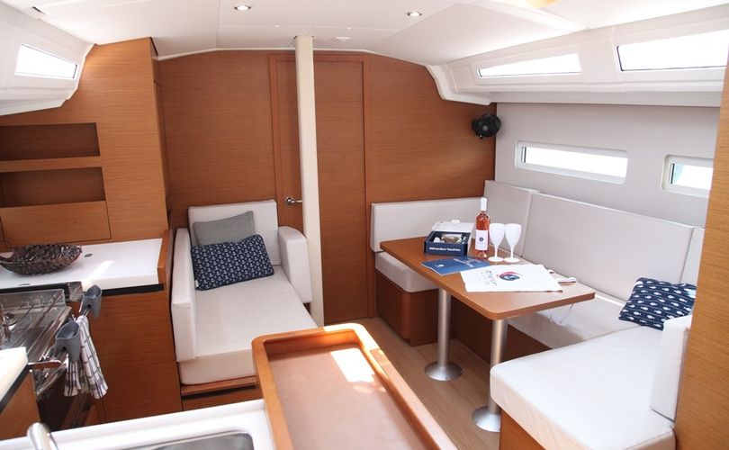 Photo Sun Odyssey 410 (2023)