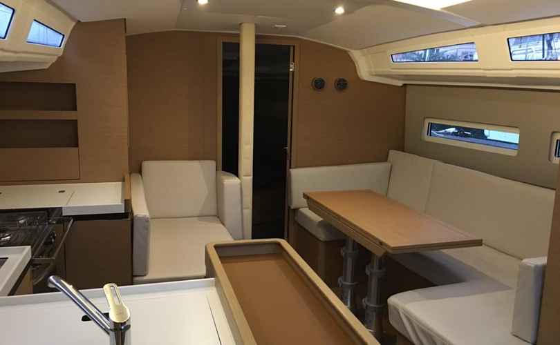 Sun Odyssey 410
