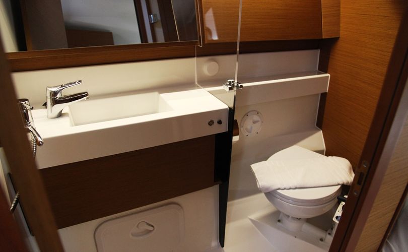 Photo Sun Odyssey 410 (2022)