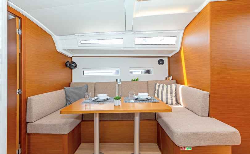 Photo Sun Odyssey 410 (2025)