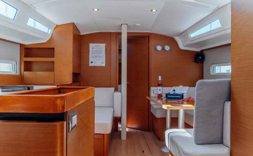 Sun Odyssey 410