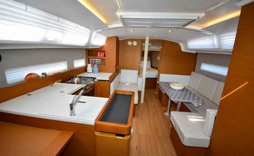 Sun Odyssey 410