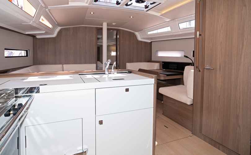 Sun Odyssey 415