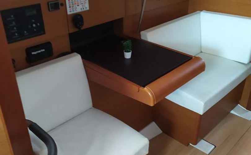Sun Odyssey 419