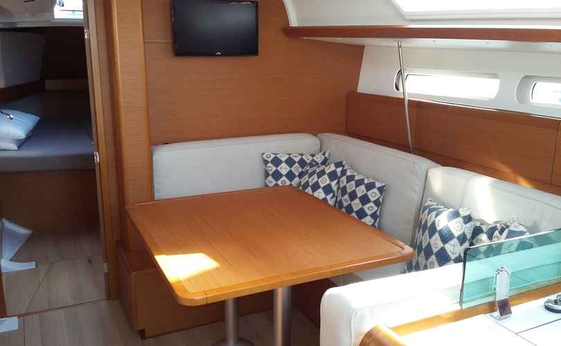Sun Odyssey 419