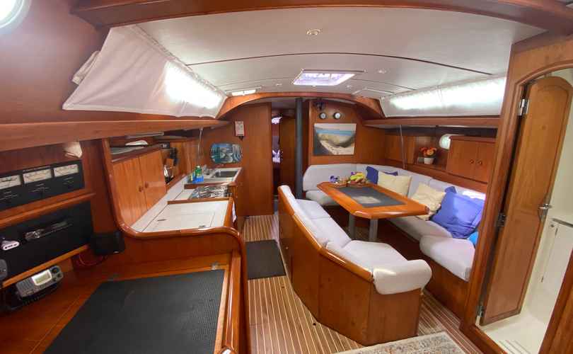 Sun Odyssey 42.2
