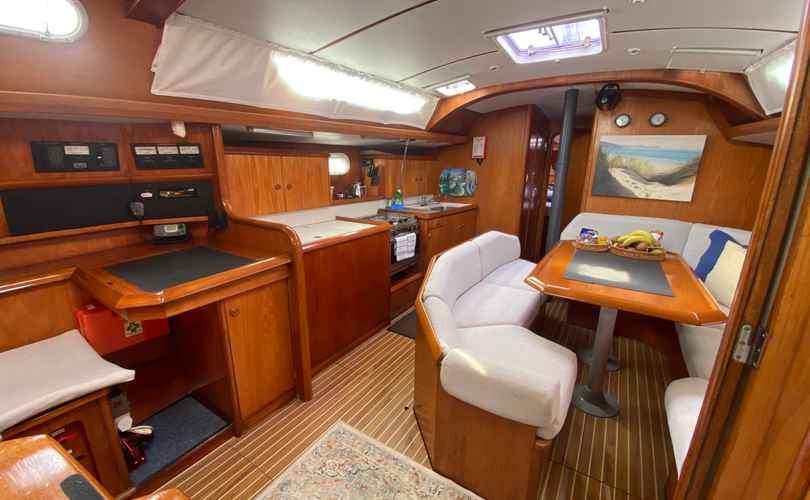 Sun Odyssey 42.2