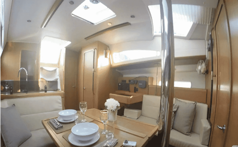 Photo Sun Odyssey 42 DS (2011)