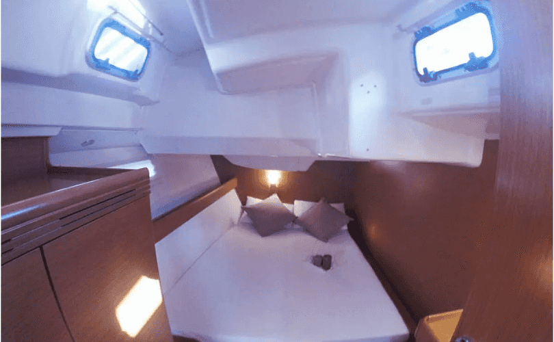 Photo Sun Odyssey 42 DS (2011)