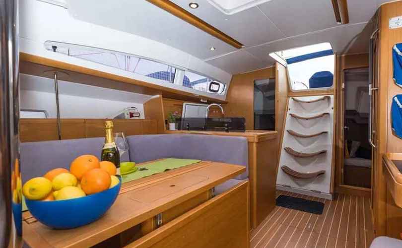 Photo Sun Odyssey 42 DS (2010)