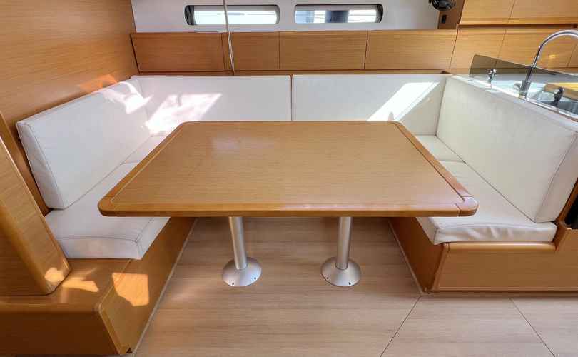 Sun Odyssey 439