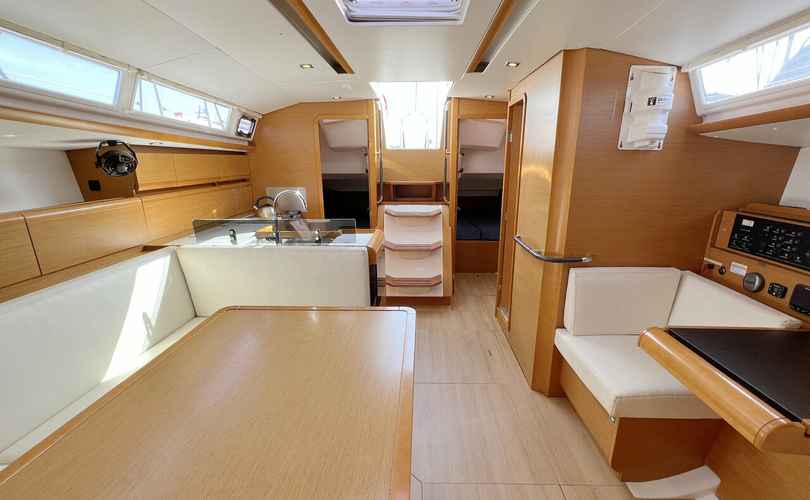 Sun Odyssey 439