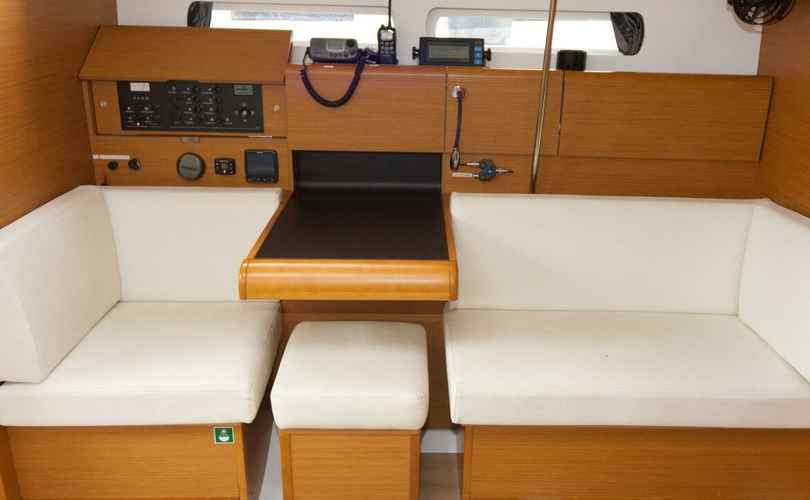 Photo Sun Odyssey 439 (2014)