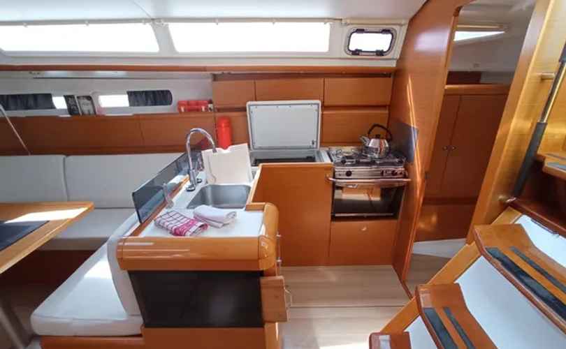 Photo Sun Odyssey 439 (2014)