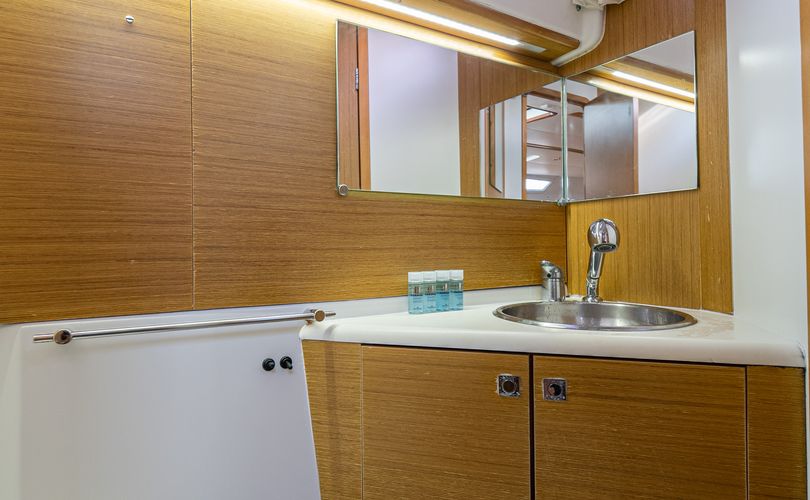 Sun Odyssey 44i