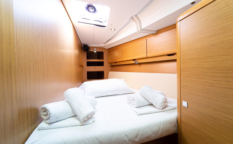 Sun Odyssey 44i