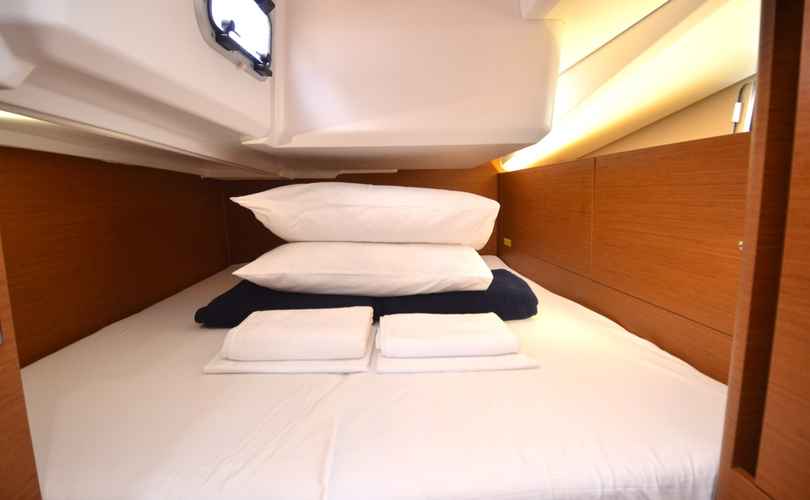 Sun Odyssey 440