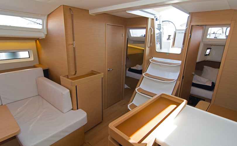 Sun Odyssey 440