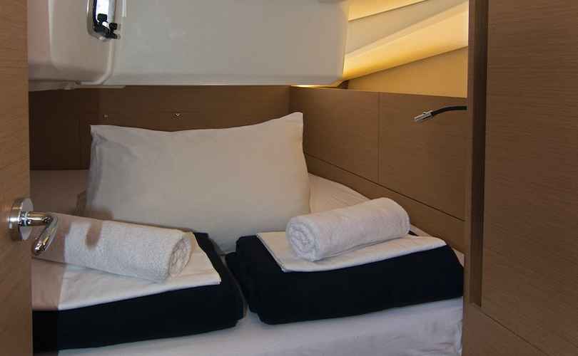 Sun Odyssey 440