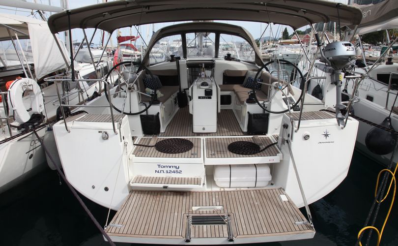 Sun Odyssey 440