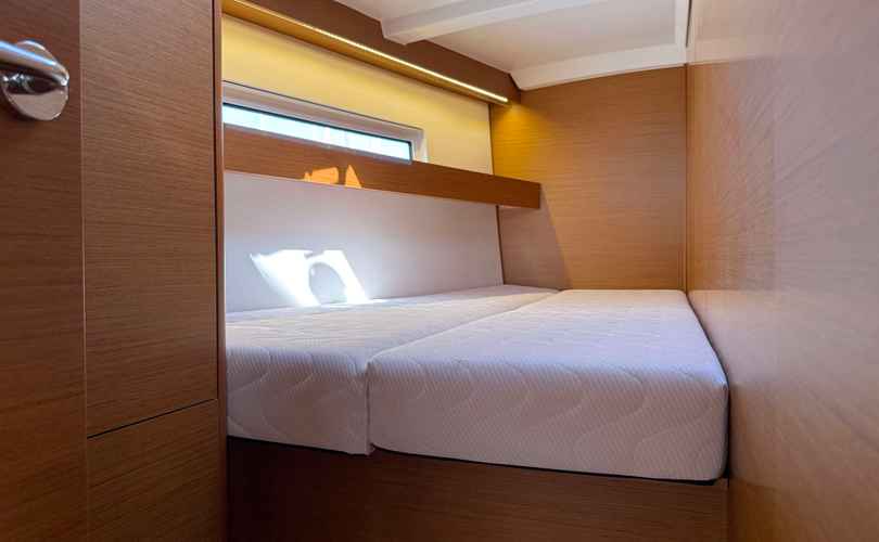 Sun Odyssey 440