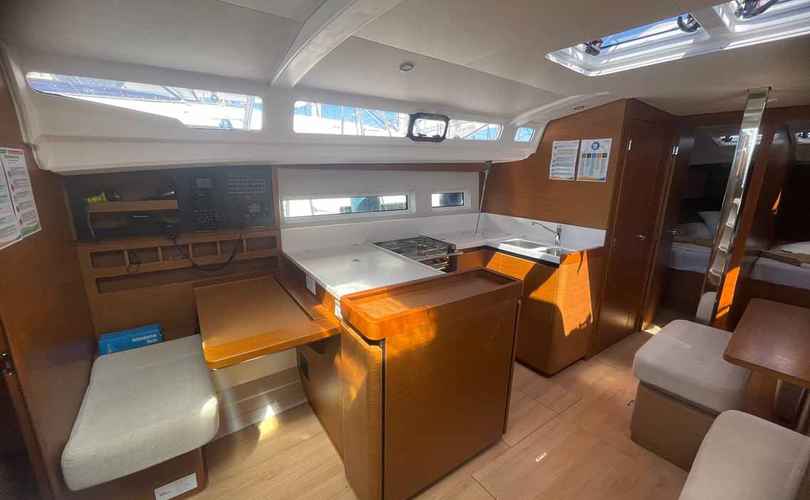 Photo Sun Odyssey 440 (2023)