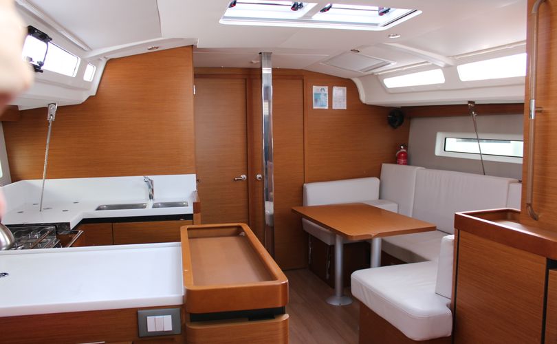 Photo Sun Odyssey 440 (Classic)