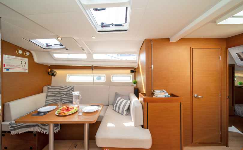 Photo Sun Odyssey 440 (2023)