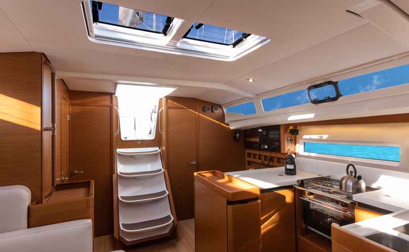 Sun Odyssey 440