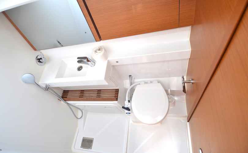 Sun Odyssey 440