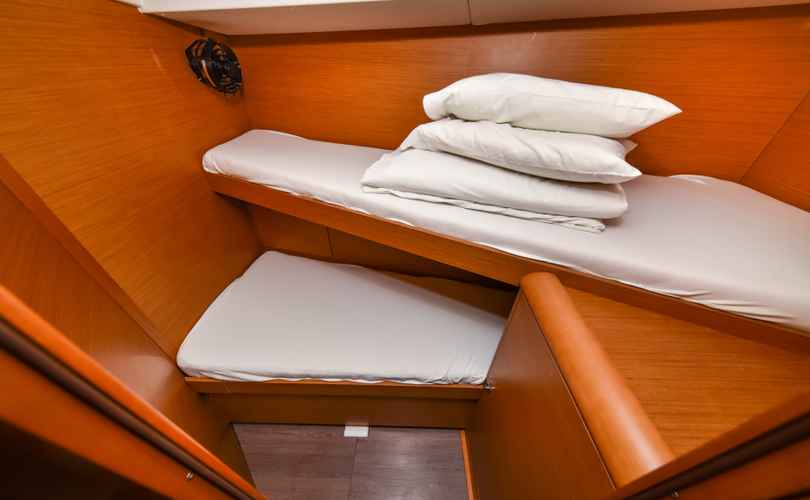 Sun Odyssey 449