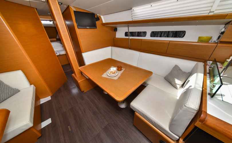 Sun Odyssey 449