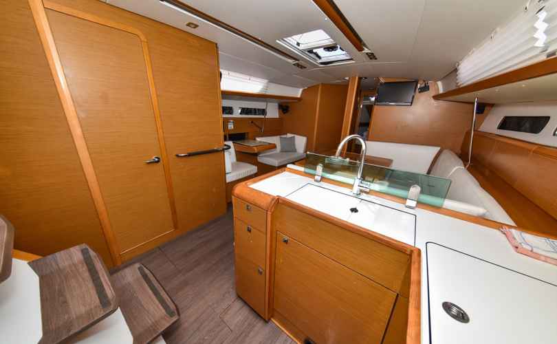 Sun Odyssey 449