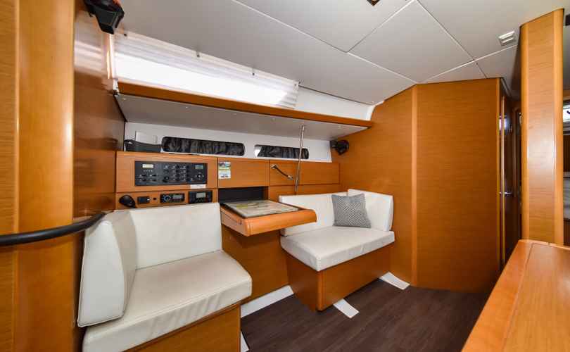 Sun Odyssey 449