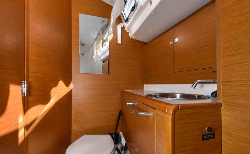 Sun Odyssey 449