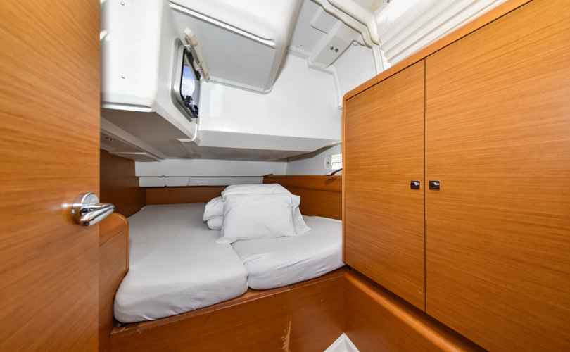 Sun Odyssey 449