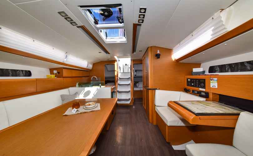 Sun Odyssey 449