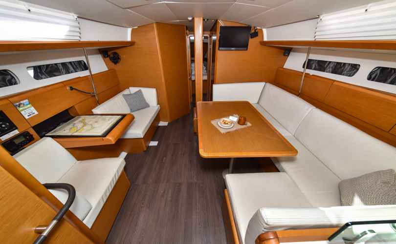 Sun Odyssey 449