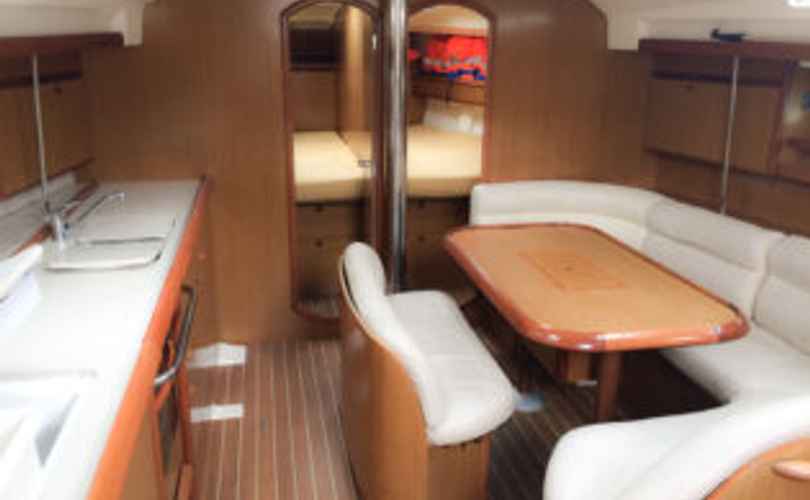 Sun Odyssey 45