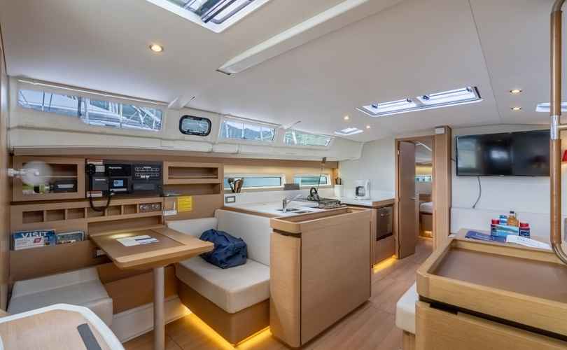 Sun Odyssey 490